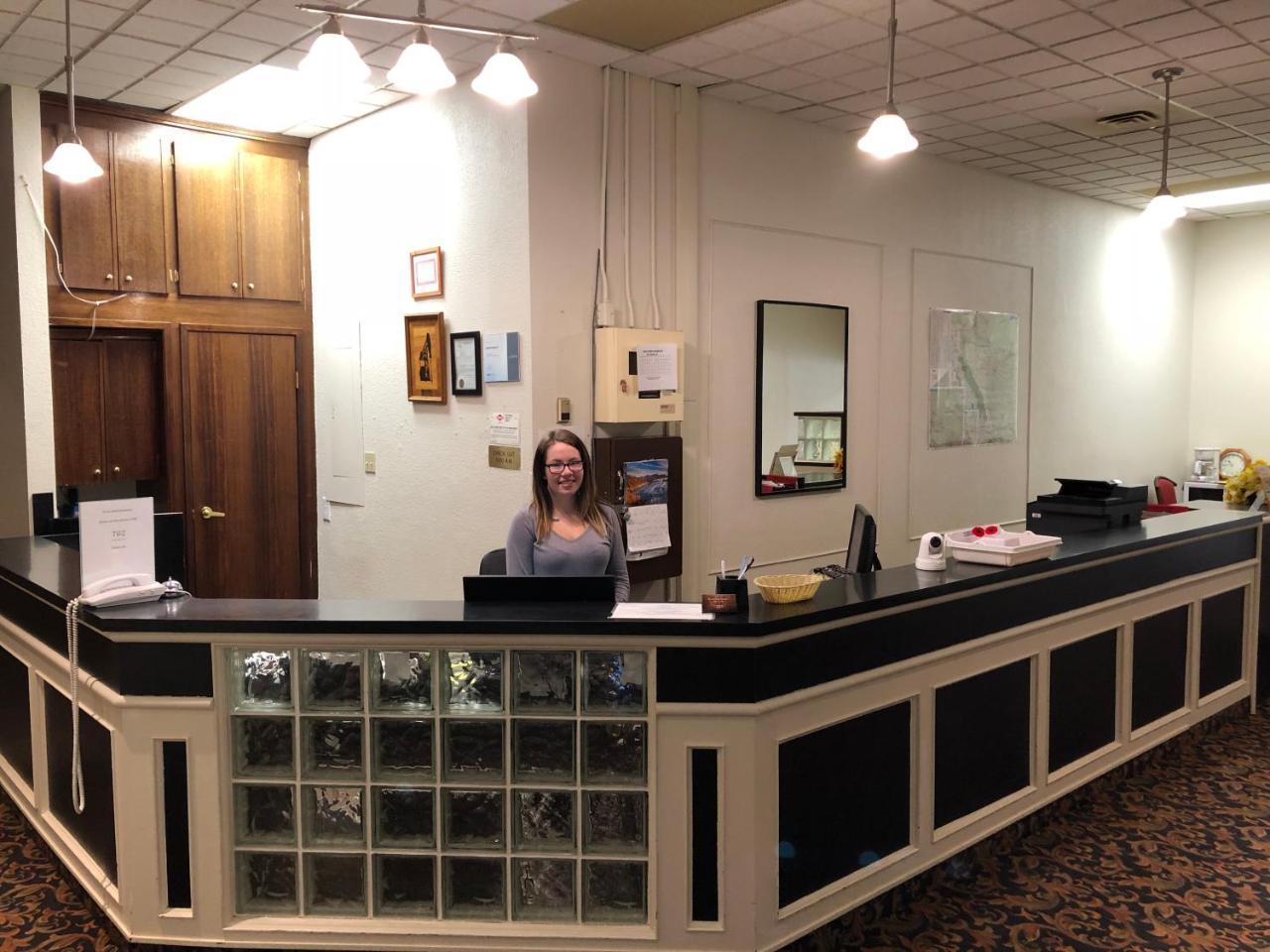 Westwind Motor Inn Drayton Valley ภายนอก รูปภาพ
