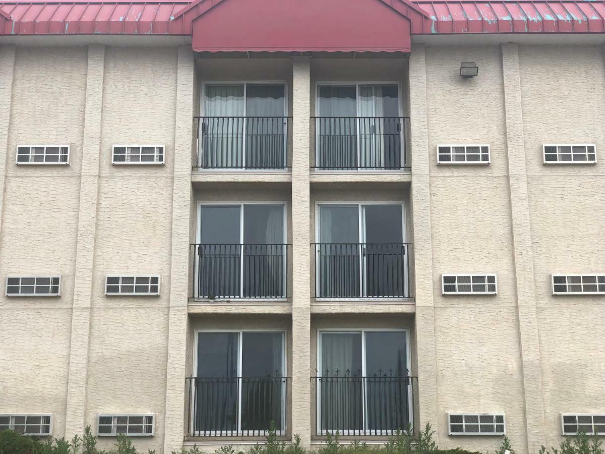 Westwind Motor Inn Drayton Valley ภายนอก รูปภาพ